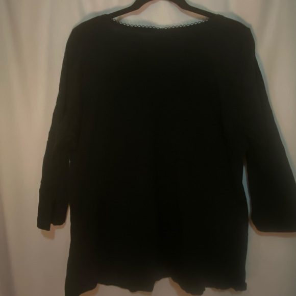 Torrid Pink on Black Floral Print 3/4 Sleeve Top, size 3X - Picture 2 of 4